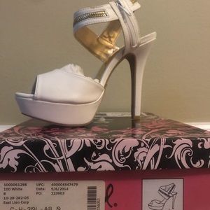 Brand new in box women’s fashion shoes